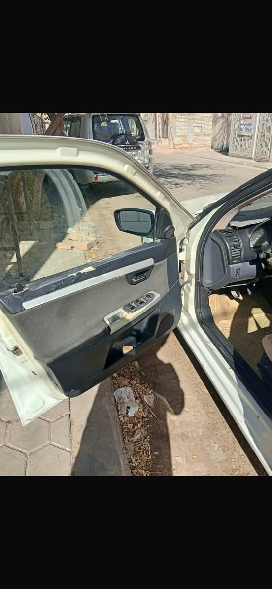 سمند • موديل ٢٠١٢ • بدون صبغ