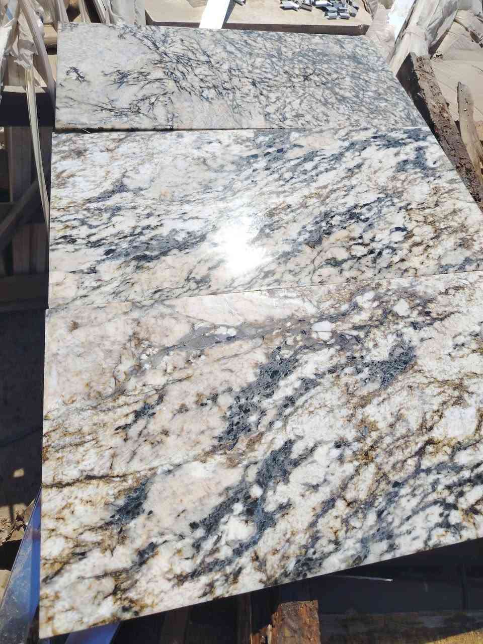 موجود كرانيت هندي سوبر كميه محدوده قياس 60*60 او موجود 60*30السعر 30الف عراقي عنوان بغداد جرف النداف رقم الهاتف ***********
