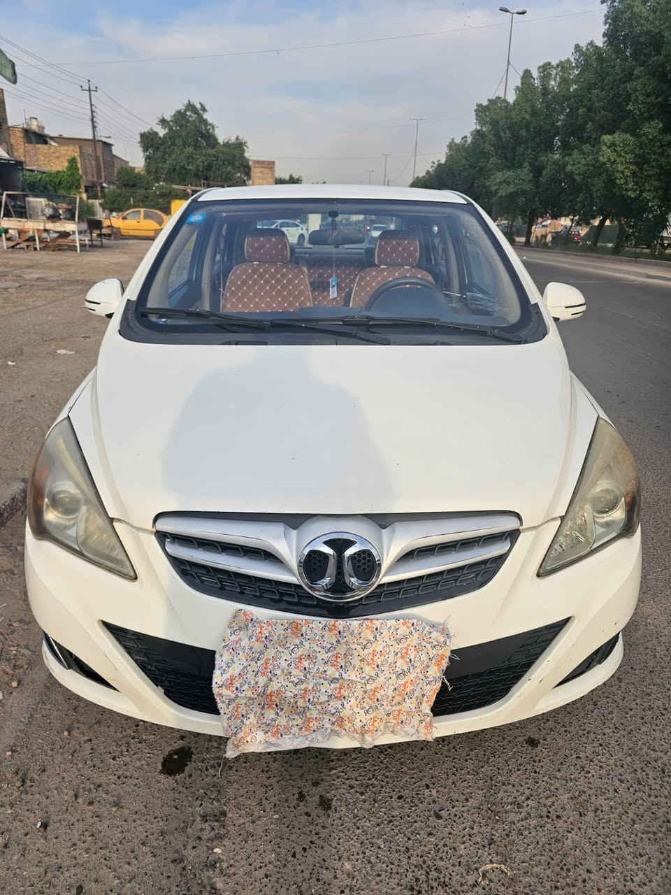 بايك ٢٠١٥ • أبيض • رقم بغداد