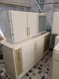 كاونتر ٦ قطع  نضيف سعره ٦٥٠ مكاني بغداد مدينة الصدر رقمي 07719059644