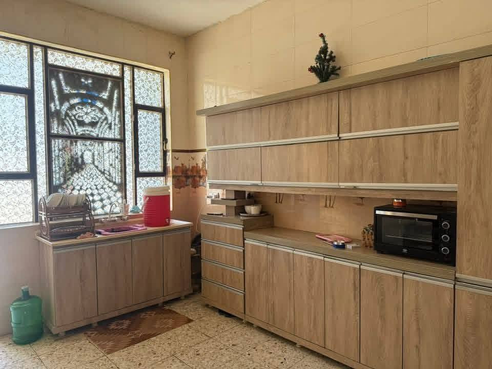 دار سكن طابو صرف في حي ( الكرار الأول )
بجانب مدرسة ( الأمال الأبتدائية )

مساحة ١٥٠ م - ( ٢ غرف نوم ) - ( تحويل مباشر )
( بناء طابوق - سقف صب كونكريت مسلح )
( كل الخدمات متوفرة / ماء - كهرباء - مجاري - تبليط 
انارة ) ( مدرسة بعد ٥٠ م عن الدار )للإستفسار اتصال *********** او وتساب بل خدمه
