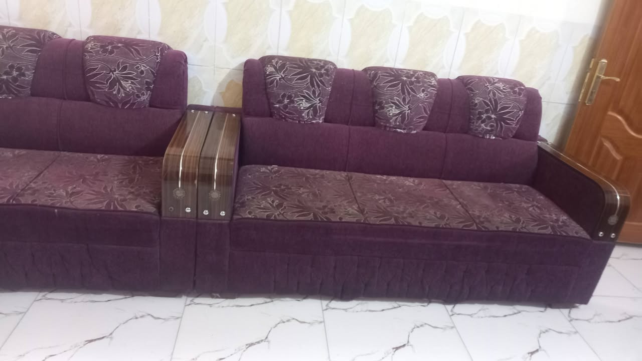 السلام عليكم
تخم للبيع عشر مقاعد استخدام قليل السعر ٤٠٠ بي مجال المكان حي الغدير قرب ملعب زيدون للاتصال على الرقم ***********
