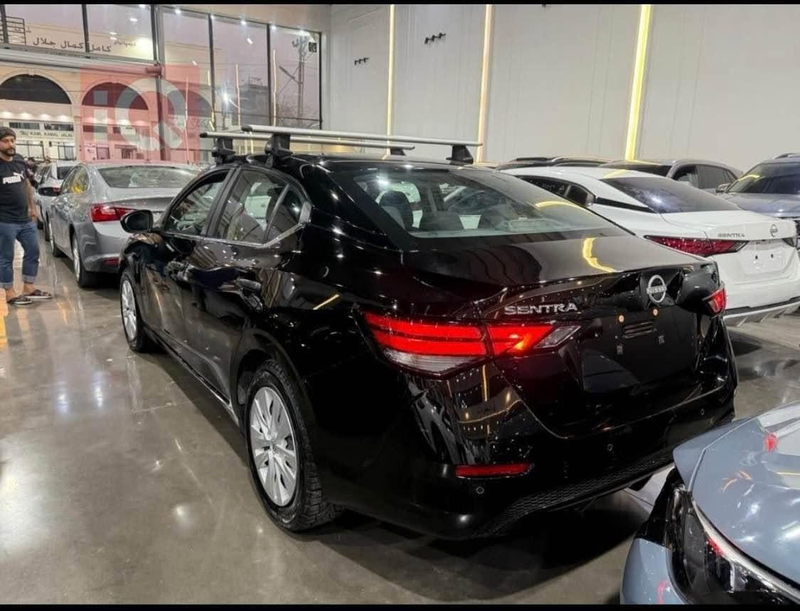 Nissan sentra 2024 S 
‎وارد كندي 
                                                 بجم خلفی كبس
                                    بصمة شغال شاشة كاميرة 
                                      كشنات هيتر اوتو هولد 
                                       رادار امامی جانبی خلفی 
‎ایكو سبورت 
Carpllay 
‎ماشیە ٩٠٠٠ میل 
‎جاملغ سائیق صبغ مع نص باب سائيق بدون دواخل ايرباك ستيرن و بردة طاك مرجع سيستم
                          صورة حادسة موجود بالمنشورة 
‎رقم كاتی مدة رقم ٣ شهر
‎سعر ١٢٢ و بیە مجال 
***********
‎واتسئاب *********** أربيل, العراق

