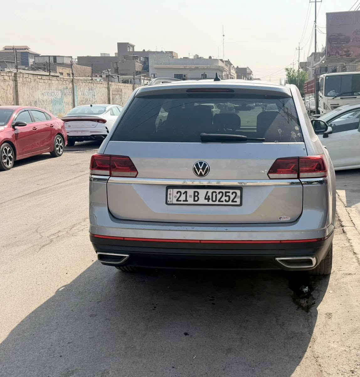 فولكس واكن اطلس  7 راكب  موديل  2021  سليمانيه بسمي تحويل ثاني يوم 
  سياره نظيفه كلشي مناقصه
السعر 143$ أرخص حتى من الجيتا بالعافيه على يأخذها  للاستفسار   *********** ‬‏ وات ساب 
صور الحادث بالمشور باب خلف السائق ونص باب السائق         وجاملغ أمامي صبغ  سياره جاهزه للاخير شغل وطلع كير محرك  تبريد  صدر جديد تخم تاير كله جاهز مكان السياره الكراده
موجود صور حادث 

رادارات وحساسات 360 درجه
كامره خلفيه
مثبت سرعه
نظام الانظار
توقف ذاتي
مانع انزلاق
مواصفات هواي بغداد, العراق

نص مكتوب في الصور:
- تعديل النص
- فولكس فاجن أطلس إس 2021 فضي 2.0 لتر 4 رقم تعريف المركبة: 1V2AP2CAXMC502274 14300$ العرض النهائي: كوبارت المزاد: SOLD رقم الدفعة: 43823173 تاريخ البيع: 11/04/2023 السنة: 2021 رقم تعريف المركبة: 1V2AP2CAXMC502274 جاهز للتشغيل والقيادة الحالة: 2.0 لتر 4 أسطوانات المحرك: 49075 ميلاً (فعلية) المسافة المقطوعة: