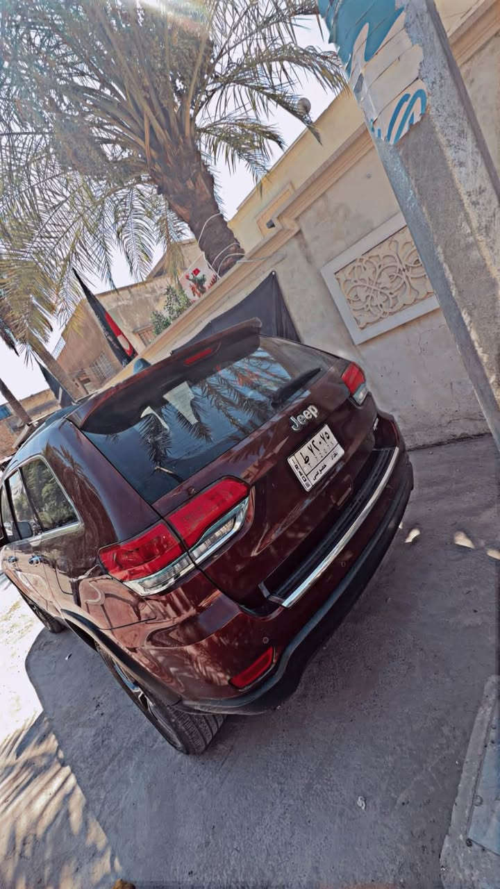 سلام عليكم 
جيب مديل2018لمتدد للبيع سعر 190وبي مجال استفسار اكثر واتساب***********

نص مكتوب في الصور:
- شارع فلسطين
- بغداد