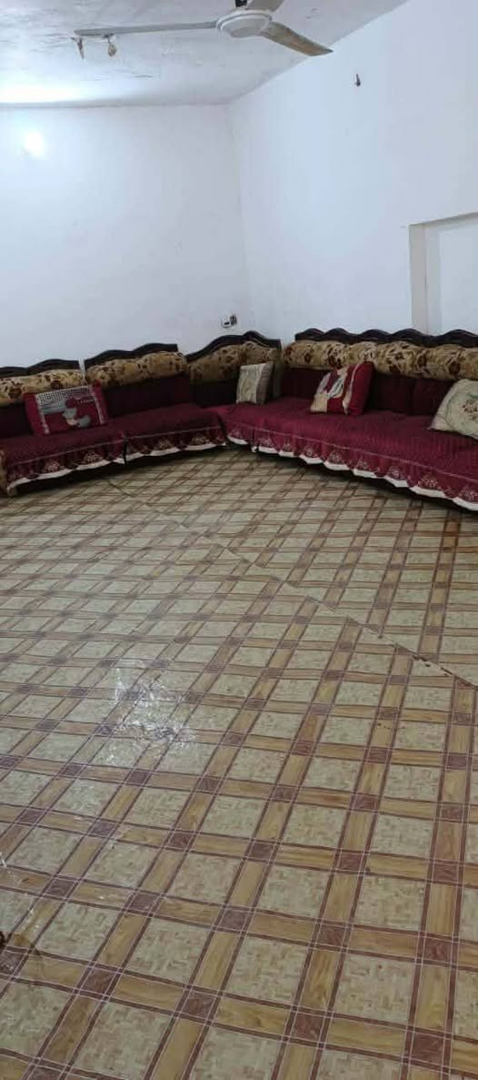 سلام عليكم ورحمة الله وبركاته بيت للبيع مستعجل على بيع طابو ملك صرف مساحته 300 متر الساحه الكدامه تابعه لبيت محرمه يعني المنطقه كل خدمات بيه مي مجاري كهرباء سوك قريب تكتك بلف مصوصف محكمه مركز إطفاء محكمه كلها متوفره رقم *********** بي واتساب الاثير خط ***********
بغداد محافظة المدائن ناحيه الوحده الخالصه شهداء ثانيه
