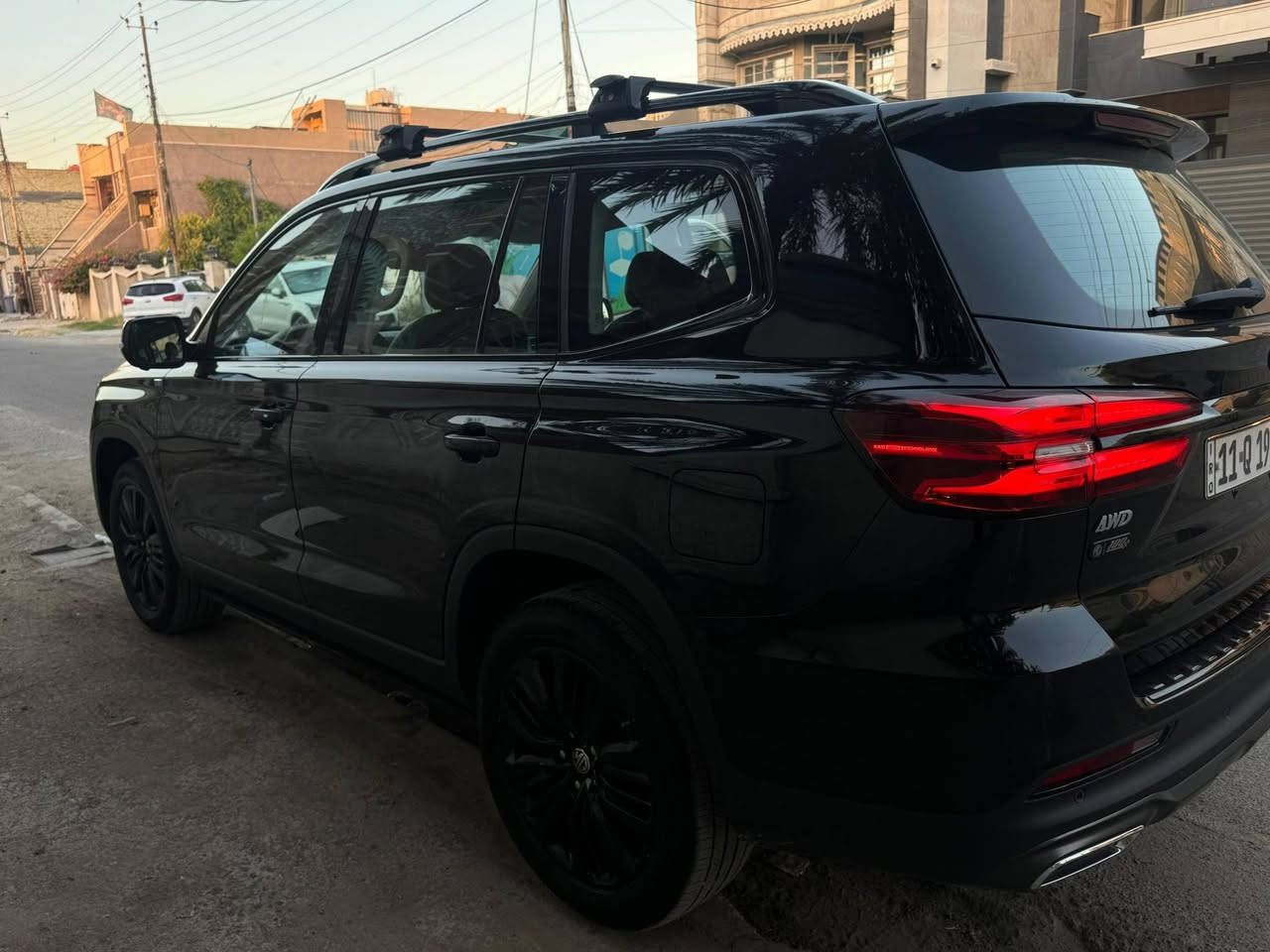 𝑀𝐺 𝑅𝑋8 𝐵𝑙𝑎𝑐𝑘 𝑒𝑑𝑖𝑡𝑖𝑜𝑛
2024
بمحرك  :  2.0  𝑇
بعداد مسافه  :  20.000 𝐾𝑀
مع ضمان 6 سنوات او 200.000 𝐾𝑀 
علما جميع صيانتها ضمن الوكاله
____________________________________________

المواصفات العامه  :  
دوسات كهربائيه لتسهيل صعود الاشخاص 

رادر امامي لتحديد المسار وتنبيه خروج من المسار

4 كامرات نظام 360 درجه + حساسات اماميه وخلفيه

صندوق كهربائي 
حساس لتشغيل واطفاء الانوار الخارجيه 
حساس مطر ولا
بانوراما 
كشنات جلد + تبريد كشنات + تدفئه كشنات +
ذاكره مقعد السائق
7 راكب 
وضعيات قياده
شاحن لاسلكي للهواتف Qi
𝐴𝑛𝑑𝑟𝑜𝑖𝑑 𝐴𝑢𝑡𝑜 + 𝐶𝑎𝑟𝑃𝑙𝑎𝑦  

                                                                    4WD

علما برينكات السقف ( بلاديه من الوكاله) 
____________________________________________
ملاحظه  :  هاي من اعلى فئات ال 𝑅𝑋8  

السعر  :  32.800 مليون 
وللستفسار  :  ***********
