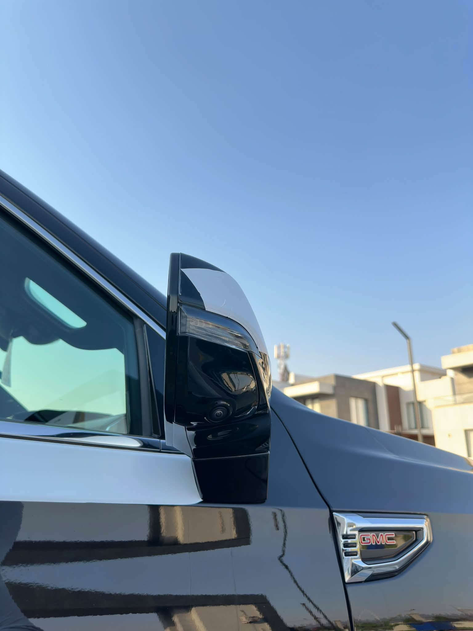 السلام عليكم…
للبيع ارخص واجدد
GMC ELEVATION 
موديل 2025 رقم بغداد ضمان شركة المنصور كفالة عامة من الصبغ والبارد والتبديل وكلشي والسيارة ماشية 
((24 الف كيلو))مواصفات السيارة: 
_كامرات 360 درجة
_محرك السيارة 8 سلندر 5.3
_رادار امامي ورادار خلفي
_داتا شو
_شاحن لا سلكي
_كشنات كهرباء
_صندوق كهرباء
_شاشة كبيرة
وبعد غيرها من المواصفات
السيارة ضمان شركة المنصور
مكان السيارة البصرة 
وسعرها 610 
للأستفسار ***********

