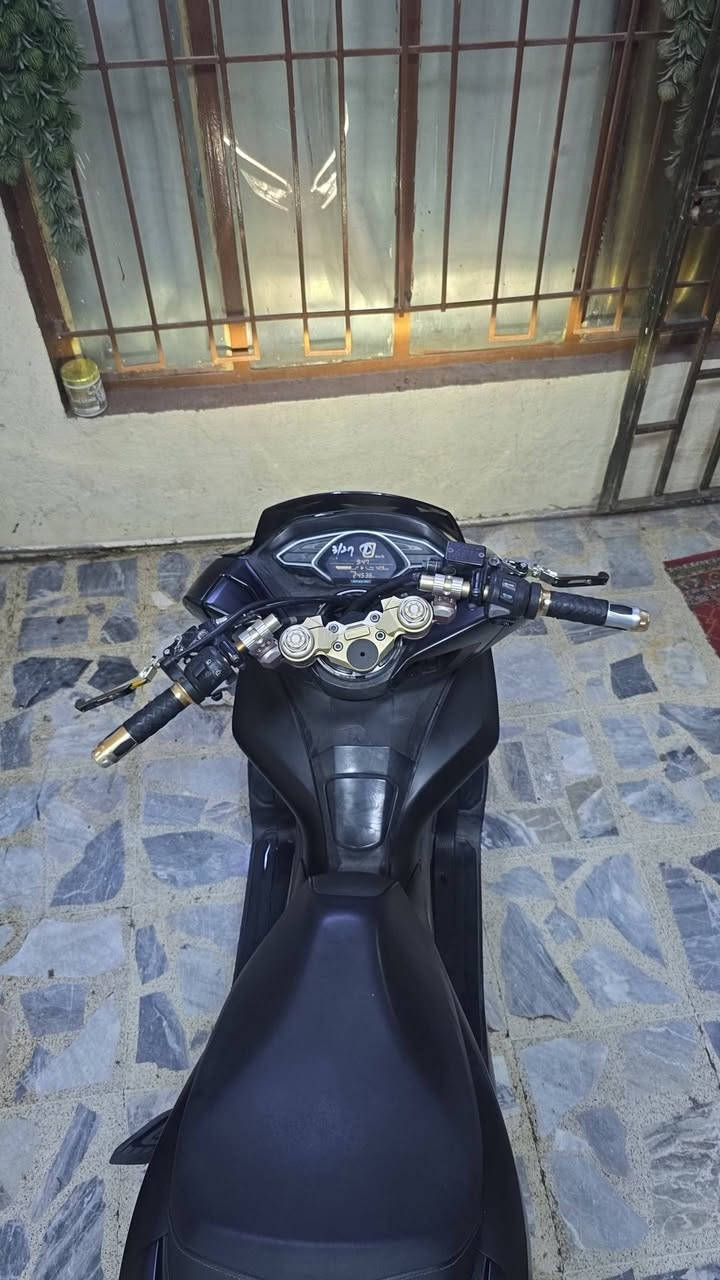 سلام عليكم
بيسي جيل ثالث لون اسود طافي للبيع 
لدراجة ماشاء  مكينه ناعمه ماشية ٢٤ الف بيها تزويد اصلي وتعرفون لبيسي نادراً مايجي بيها تزويد وتزويدها غالي .
...............................................
ستيرن رياضي ٣ قطع ذهبي 
دبلات رياضية 
ويل رياضي ذهبي
............................................................................
حساس زدحام شغال
 كهربائياتها شغاله ١٠٠%
اديرلها دهن كله امزويل وبانزينها كله محسن لدراجه شلعه ومعدل فول .
اكفلك لمكينه من لتبخير ولفتح وكفلك من لسرقه 
لسعر خاص..
بغداد الأمين الثانية
لستفسار 
***********
