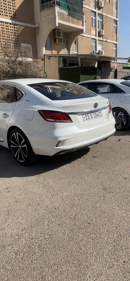 للبيع ام جي بسمي بيه بس دوسه حفت جملغ سياره خير من الله رقم بغداد سعر 108وبيه مجال حك جيه ***********بغداد

نص مكتوب في الصور:
- ***********