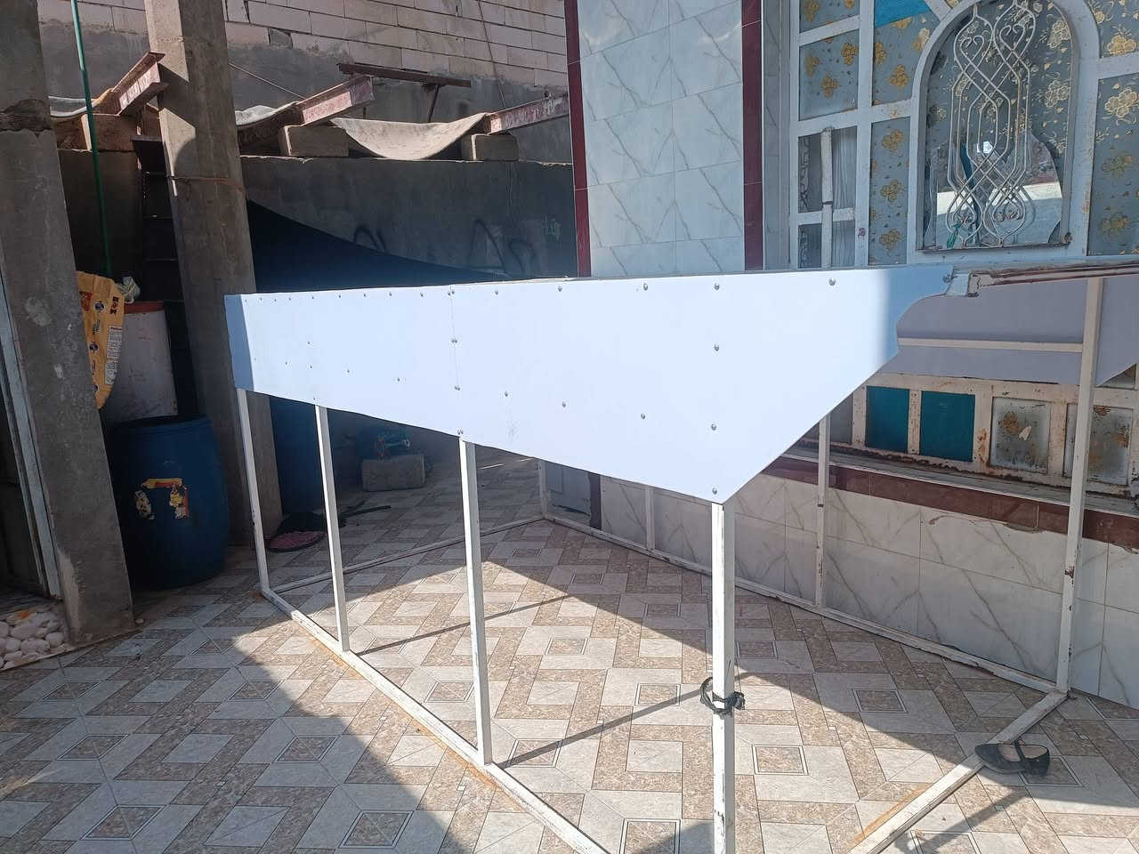 سلام عليكم  مضله لبيع مال بنكو نثيه جديده ونضيفه  سعر 400 وبيه مجال  مكان بني منصور  رقم ***********

