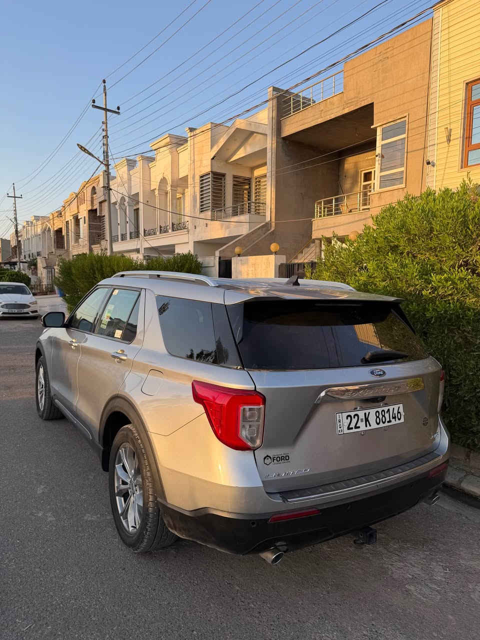 فورد موديل٢٠٢١
ليمتد فوول مواصفات 
بى بوياخ 
بونيت جاملخى بيلادى كؤراوه 
كيرو مه كينه هه مووى به شه رت 
٨٠ مايل رويشتيه 
ارباك سوكان
سعرى ١٨٥ وه ره قه 
*********** أربيل, العراق
