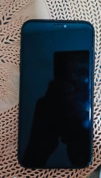 آيفون ١١ • نظيف • بطارية ٨٦٪