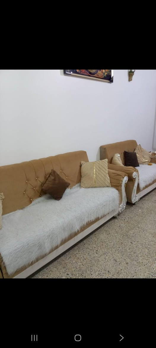 تخم للبيع نضيف كلش الاستفسار ***********
