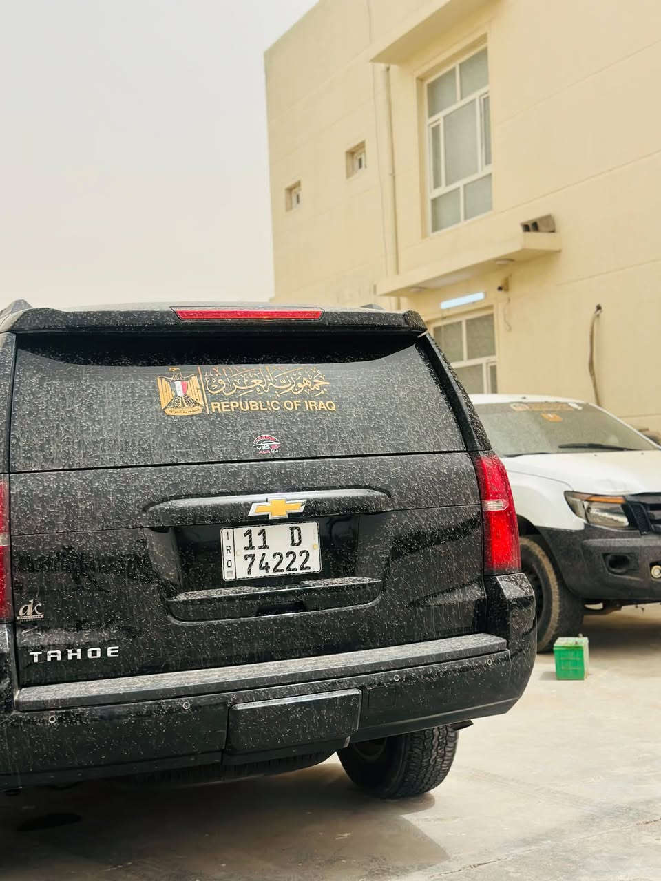 السلام عليكم
للبيع
تاهو وارد خليجي وكالة المنصور
الموديل 2020
LS
بيهة بارد بل جاملغ الخلفي أو نص الباب صبغ ول باقي مكفول السيارة مغلفة
رقم بغداد تحويل بسمي
السعر ٣١٠ 
العنوان واسط الصويرة
الاستفسار ***********

نص مكتوب في الصور:
- جمهورية العراق
- جمهورية العراق REPUBLIC OF IRAQ جمهورية العراق