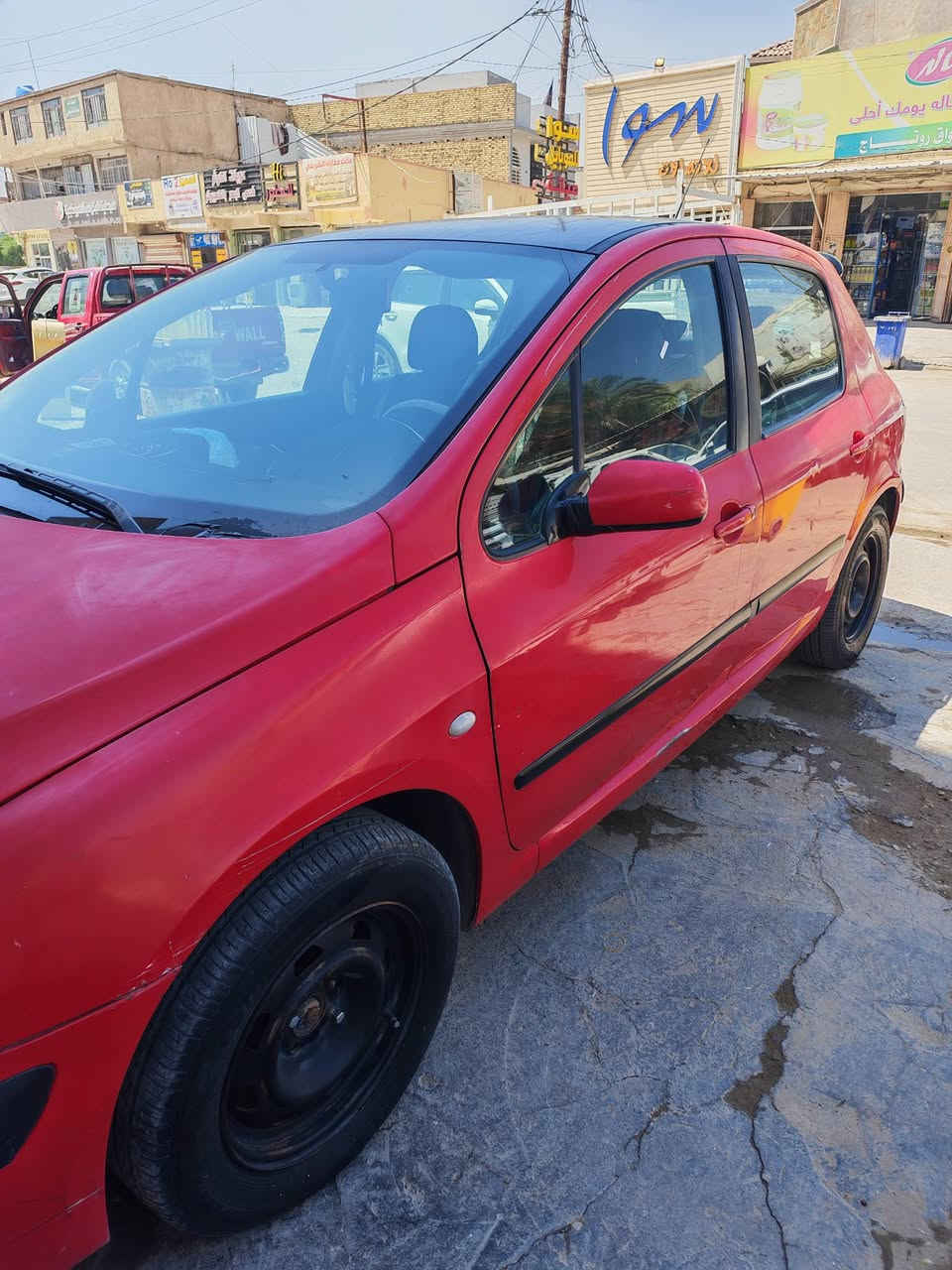 السلام عليكم بيجو فرنسي للبيع موديل 2005 307 العنوان  بابل كير اوتماتيك السياره  كير ومكينه كفاله سنتر لوك شاشه كهربائيات كلهه شغاله تبريد ثلج السعر53 وبيهه مجال الشراي يتصل ***********
