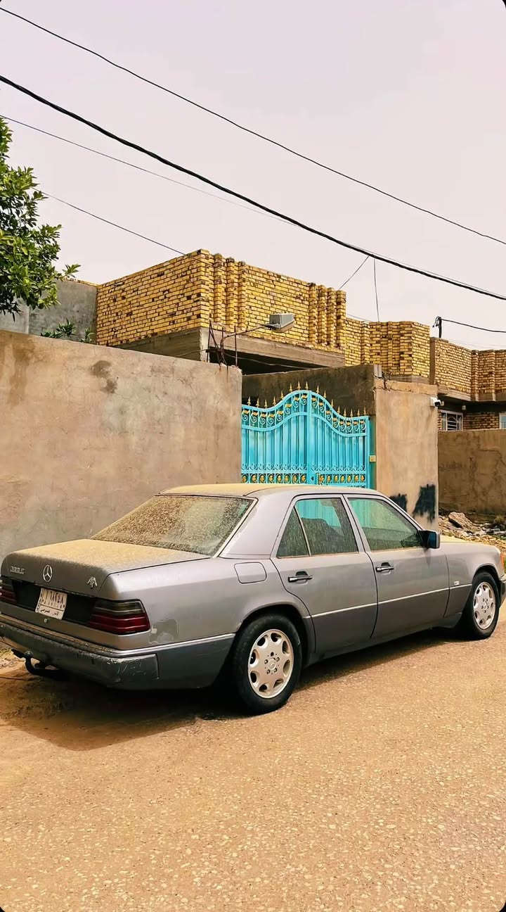 مرسيدس • ١٩٩٢ • رقم انبار
