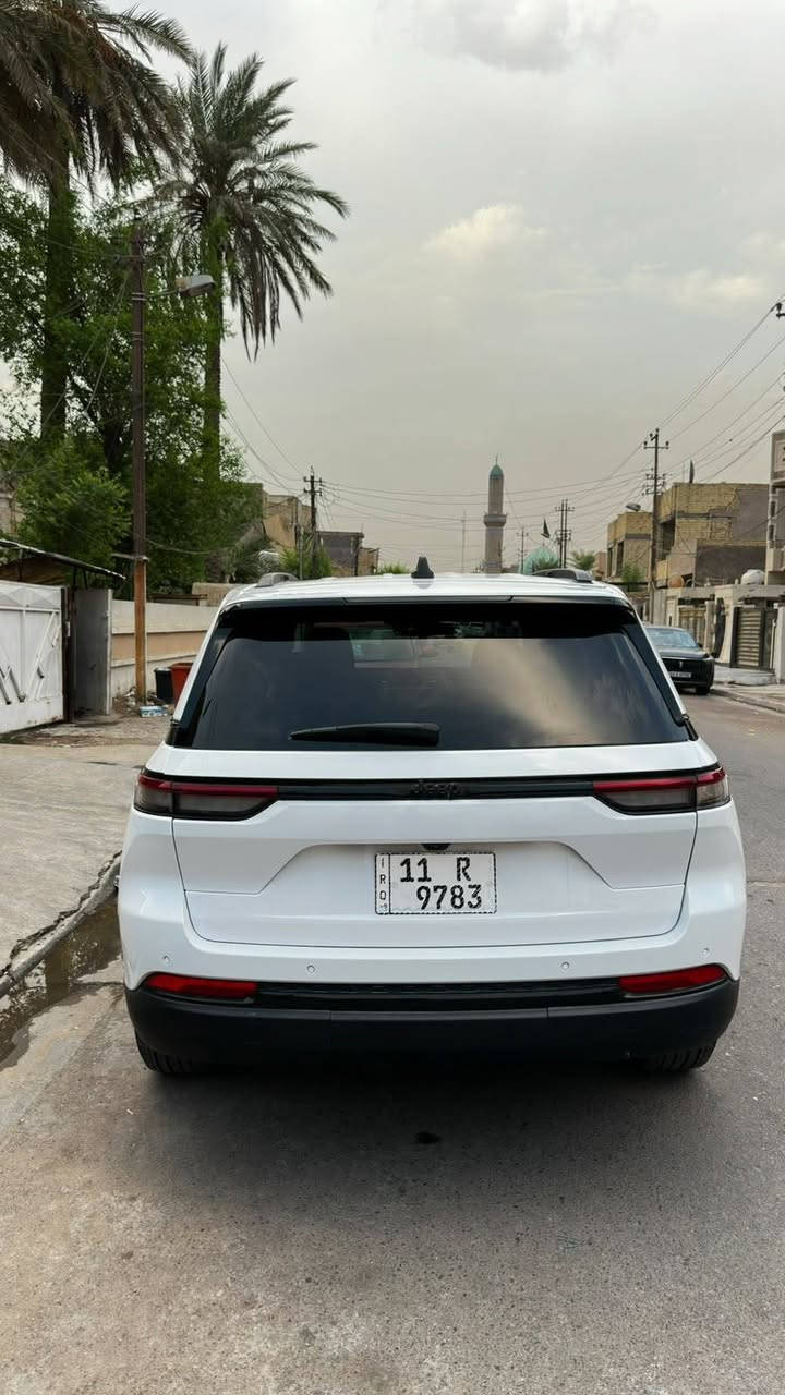 السلام عليكم جيب كراند شيروكي
مديل 25 كتاب شهداء فول مواصفات
فتحة كشنات جلد  السايق كهرباء كشنات تدفئة
رقم بغداد الدولي شاشه دجتل كير ماوس
رادار امامي
رادار جانبي
نقاط عمياء
اشاره بالمري 
حساسات خلفية
كامره خلفية
جنطة كهرباء
حادثها موجود بالصور ومعمره تعمير درجة اولى
وعندي صور التعمير عمرتها على ايدي
سعرها ب250 وبيها مجال
هذه رقمي وبي وتساب ***********
