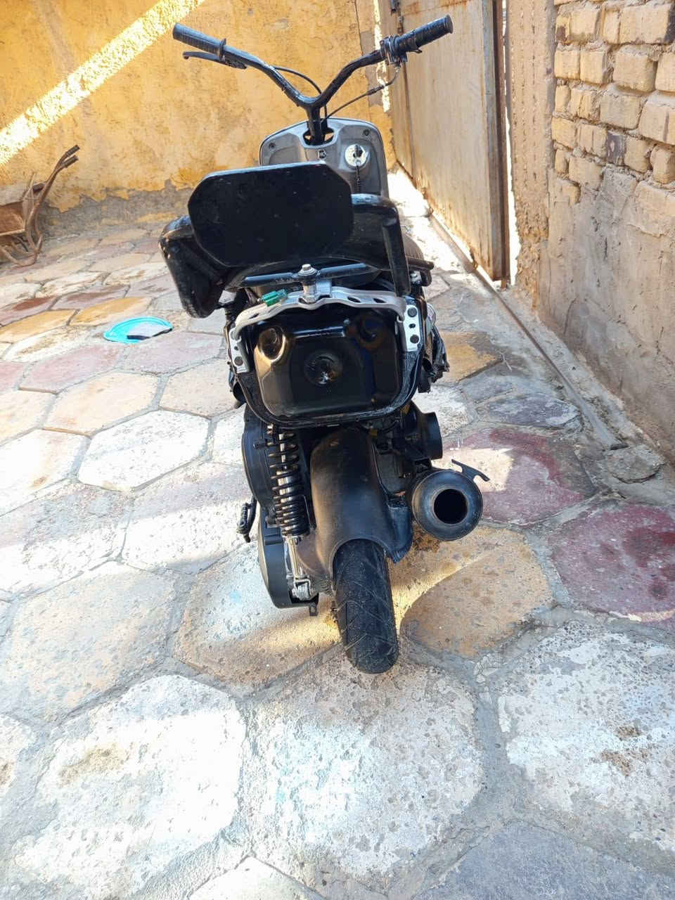 سلام عليكم ماكس منغولي حربي للبيع مفتوحه بوشه 49 شلعه ومعدل فول كلشي ما ناقصه سلف شغال سعر 500وبيهه مجال مكان ديوانيه قضاء سنيه ***********
