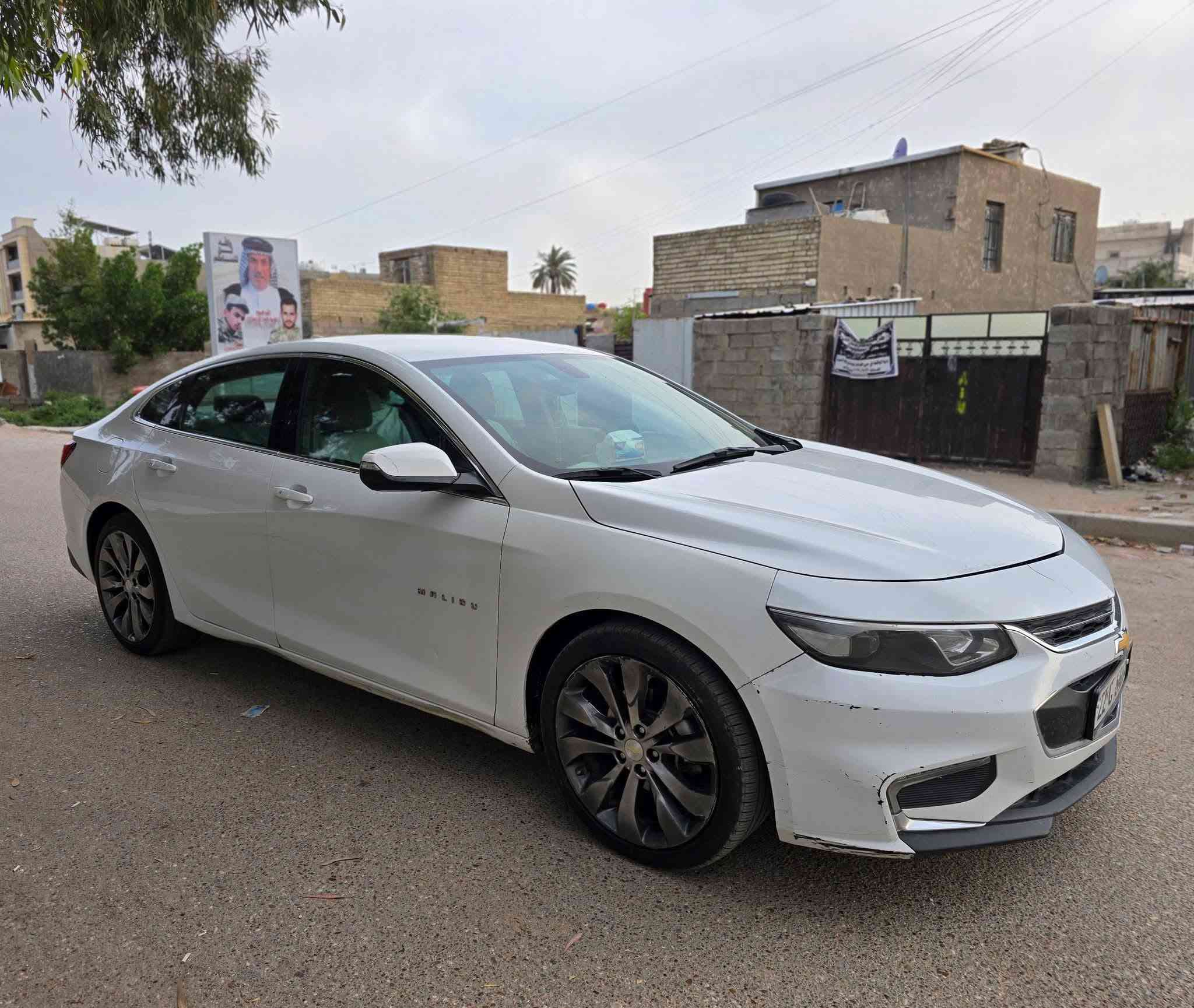 الـــســـعـــر  99$ 

( شوفرليت ماليبو خليجي LT ) 
موديل 2018 

محرك 2.5 تنفس طبيعي 
کير ATF 
( السيارة خليجي وكاله ) 
بيها قطعتين صبغ چاملغات امامي رش بدون دواخل..
السيارة مواصفات LT لون ابيض 
تبريد قطعتين 
خمس بصمات
مانع انزلاق
لدات ضباب
ويل برايمر 
شاشة تدعم كاربلاي واندرويد اوتو ستوب 
أشاير مري 
تحكم ستيرنگ فول 
مثبت سرعه كونترول 
گيج 240 
شاشة أعطال الكتروني
مكان السيارة بغداد
رقم اربيل
اتصال ( *********** )
