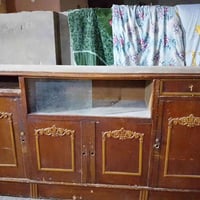 بوفيه • مستعملة • نظيفة