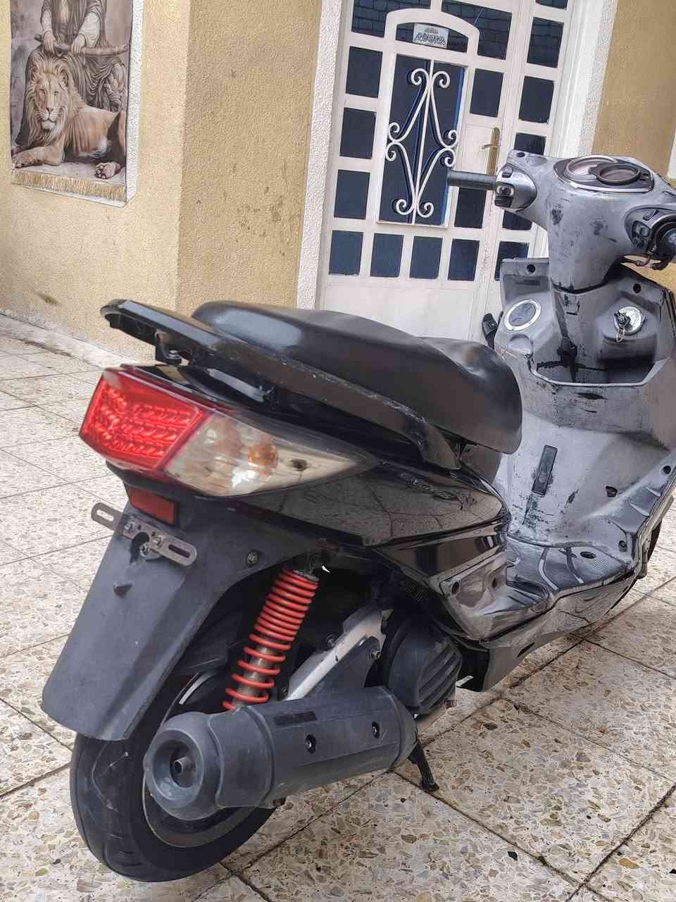 سكنز فحل نوزل بلادي دبلات نضاف تايرات جدد شلعه معدل دراجه هندر وسلف اسعر 800 بغداد الحريه ***********
