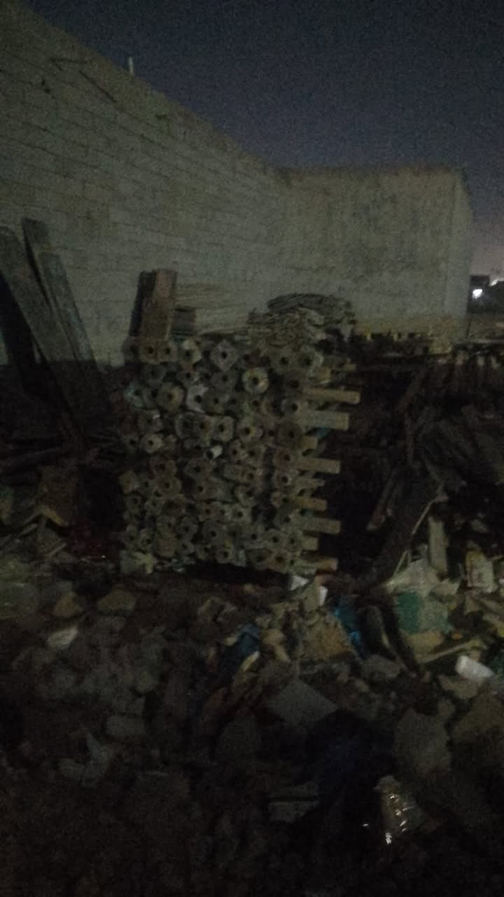 سلام عليكم قالب لبيع ويهن جكات بيع شلع مكعب 250الف قفل مقاصير ولوح طوال سعر واحد مقاصير ولوح طوال واحد شلع ***********واتساب
