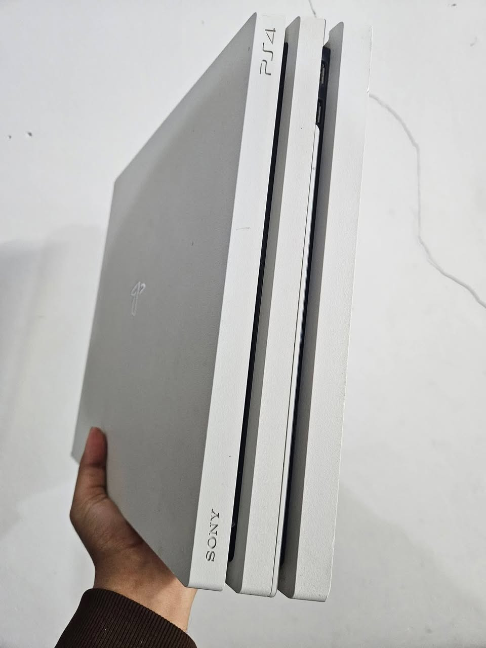 Ps4 pro  لبيع

جهاز بلاي ٤ برو باندل ابيض مهكر نظام  قرص أو متصفح  11.02 
غراضه كامله (كارتونه+كيبلات) ويه جوستيك جهاز اصليه  + جوستيك ثانيه اصليه  ويه هارد ٢ تيرا متروس العاب بعد هم تكدر تنزيل العاب جهاز نظيف كلش 

(ملحقات جهاز)
جهاز بلي ٤ برو 
هارد خارجي ٢ تيرا
جوستيك عدد ٢
غراض جهاز (كيبلات+ كارتونه)

(ملاحظه جهاز مفتوح)

السعر ٥٠٠

العنوان بغداد الشعله 

رقم الهاتف ***********
