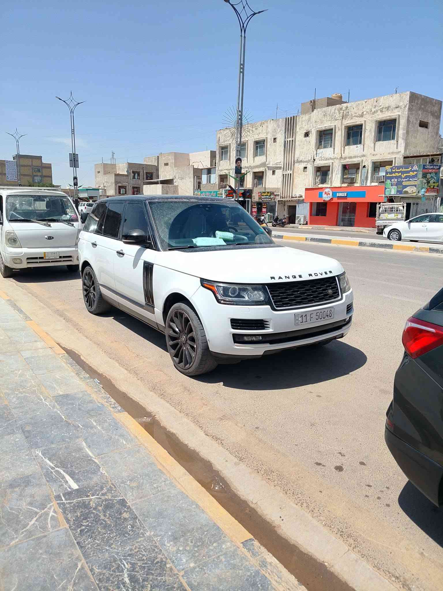 سلام عليكم حبايب سياره الوالد للبيع رانج روڤر فوك 2017 ماشيه 100الف السياره تنگط مواصفات فول لل أخير حادثه تانكي مال بانزين بسس يعني سياره تخبل ما نقصه شي ابد سعر 4 دفاتر سياره مال جناي الاستفسار *********** مكان واسط الكوت
