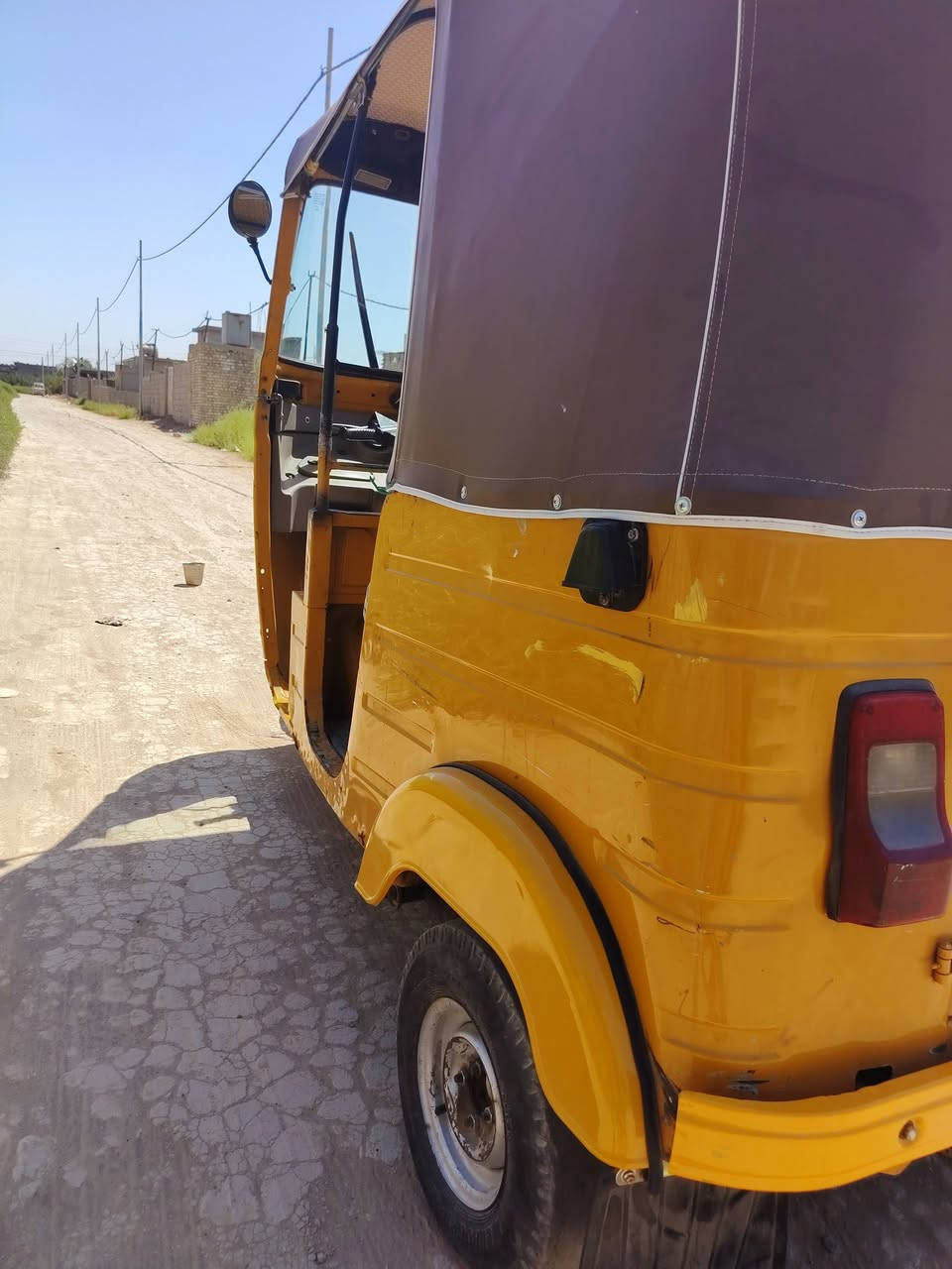 السعر$6700 بيها مجال الشراي 
تكتك موديل2020 الشهر 10 رقم بغداد تحويل ثاني يوم تكتك جاهزة خير من  الله بلادية لاضربة ولا صبغ
العنوان بغداد الصلاح شارع جزيرة 
*********** واتساب او تصال 
#الجميع_غير_متواجد_ع_الفيس
