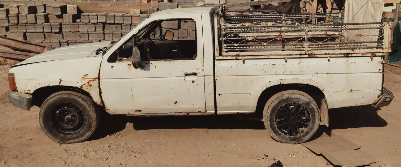 نيسان ٨٩ • مكينة ٢٤٠٠ • رقم القادسية