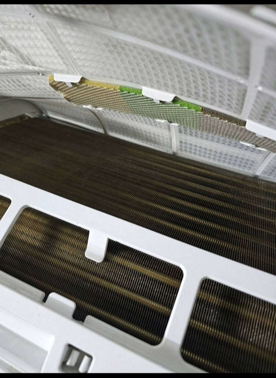 سبلت توسوت حجم ( واحد طن ) اعتيادي 

غاز 410 جهاز نظيف جدآ  تدفئة تبريد 

بلادي على وضع الشركه بدون اي تصليح 

حاليآ مشدود تجي تشوفه بعينك تبريده ثلج 

ملحقاته كامله بوراي ريمونت قاعده وايرات كلهن كاملات 

سعره 275 

📍مكاني بغداد قريب الشعب بوب الشام 
📞للاتصال بالرقم ***********او وتساب
