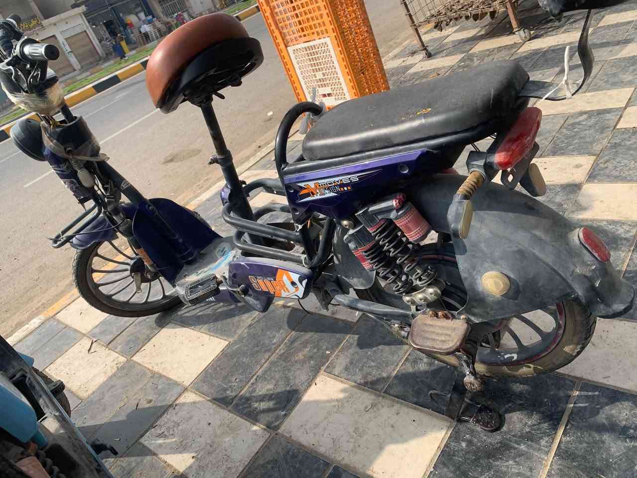 دراجة كهربائية • ٤ بطاريات • ديالى