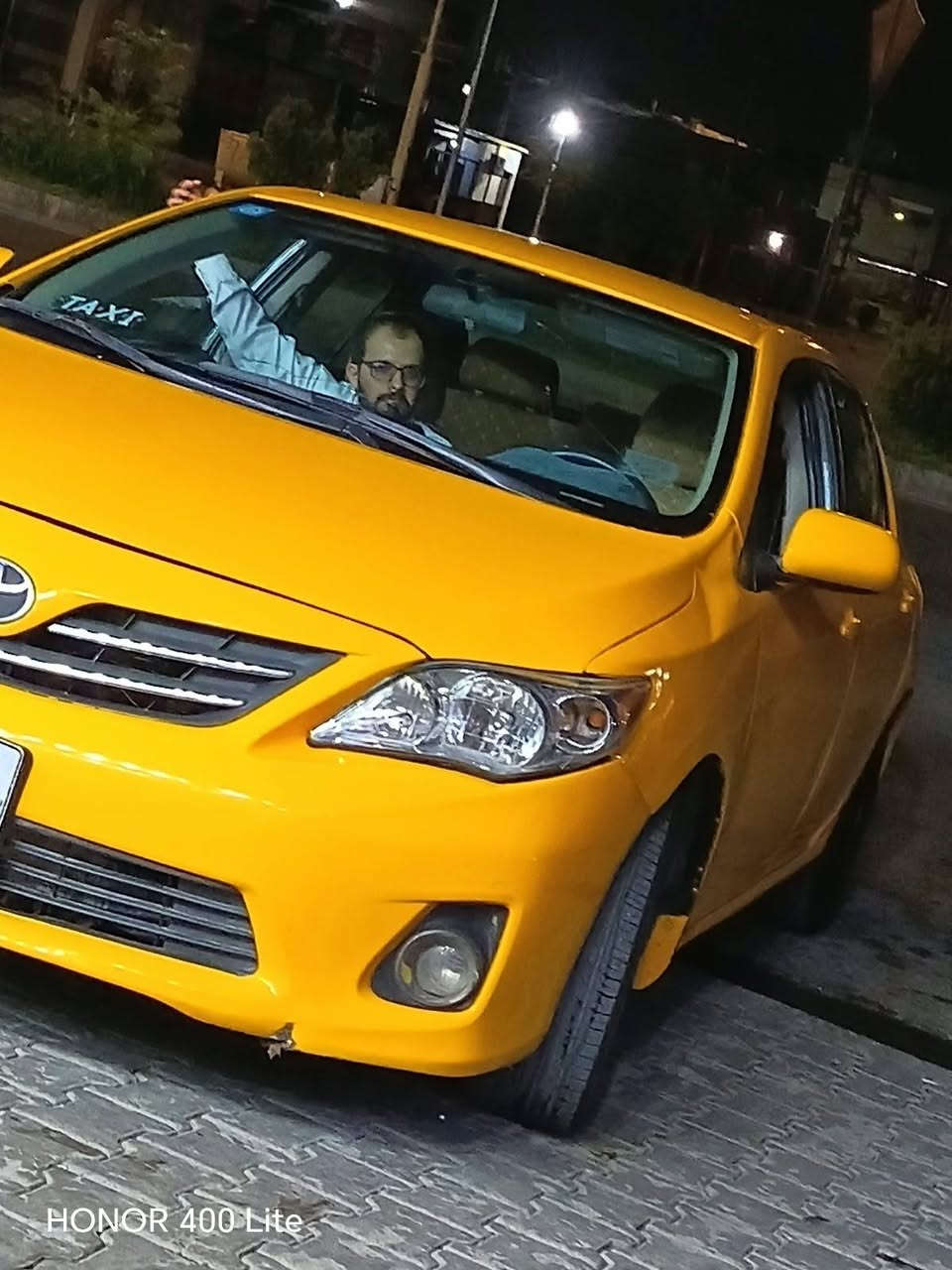 السلام عليكم كورلا للبيع موديل 2011 سنويه لل 28 نقابه مصفره دفتر بانزين السياره جاهز وحلوه ضرر ضربه وره بالصندوق  مو قوية وتصفيه على بارد بالبوب وجاملق كدام مبدل بلادي  سياره مال جناي كير ومحرك بشرط السعر 100 وبيه مجال للاتصال ع رقم ***********
