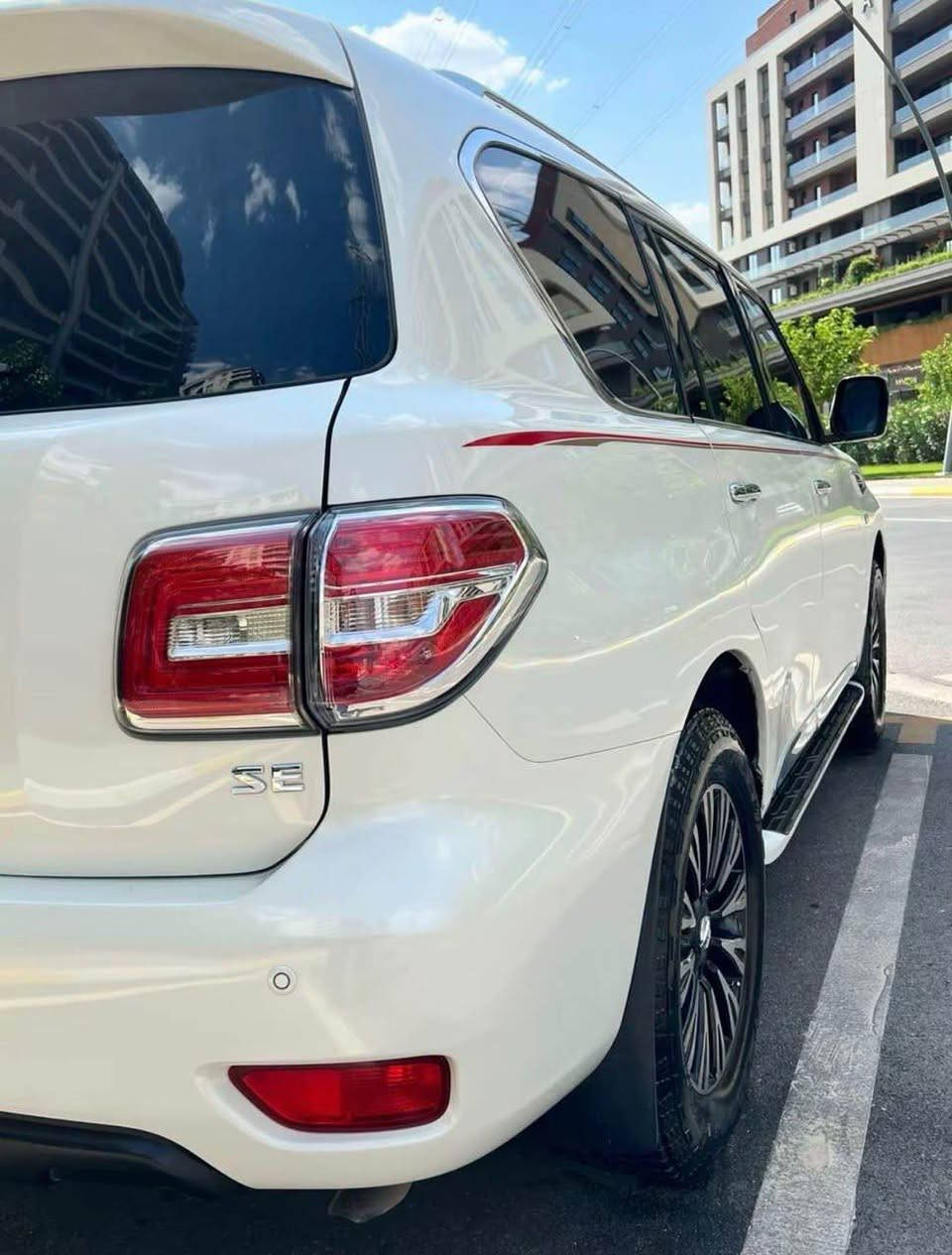 Nissan patrol se v8 رەقەم تەلەفۆت ***********مەکینە مەرغوب سیارەکە فول دەبل ئەکسل و سیرەکە٤ تایەی نوێی لەسەرە   ماسەفاتە کوشین کارەبای و کوشین جلد و سلایت و ستدوق کارەبای و سەلاجە و سیارەکە ٣پارچەی کالبۆتەوە بۆیاغ کرەوەتەوە  وەکوشەریکە بێلێدران  گێرو مەکینەو هەموو گیانی  بەشەرت  هەزەو سەنەوی ژینگەی هەمووی نوێیە نرخ ٢١٧ مەجال أربيل, العراق

