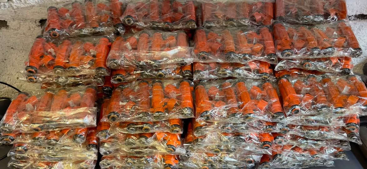 نوزل بديل لسيارات ١٦٠٠ كوري
جمله ٥ الف 
للاستفسار تواصل مع رقم المحل
***********
***********
توصيل لانحاء العراق
