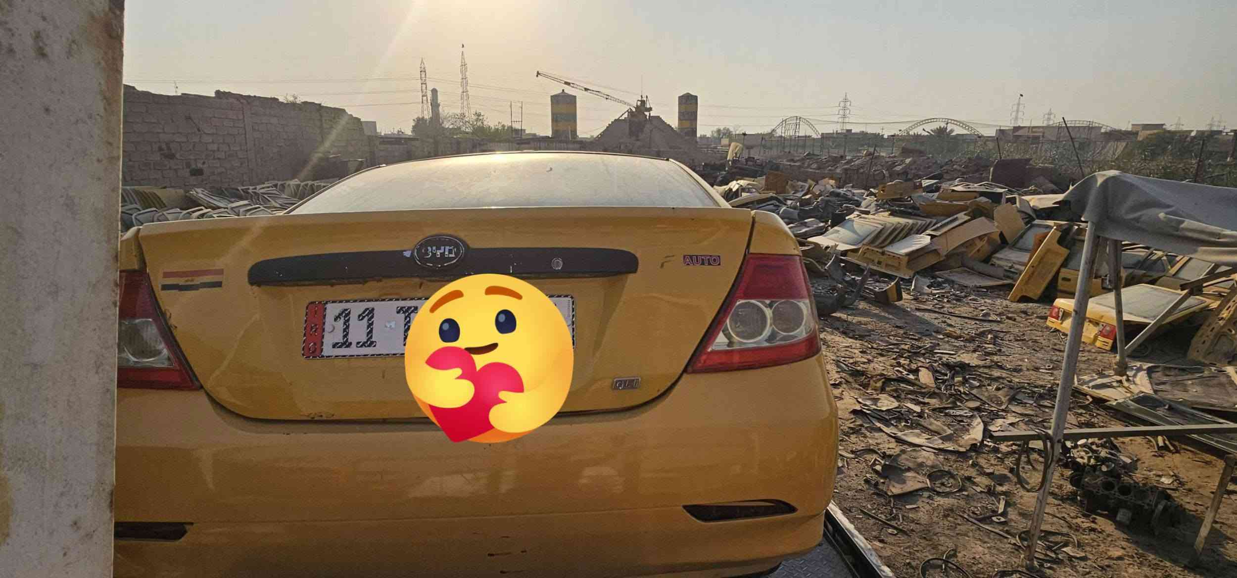 يالله 
بي واي دي F3 تفصيخ 
كير ومحرك شرط جدد فوول 
لكشر  كلش نضيف مثل ماموضح بلصور كدامك 
مكاني بغداد جسر ديالئ الجديد 
هاتف :***********
توصيل ماكو . واتساب ماكو . فقط اتصال
