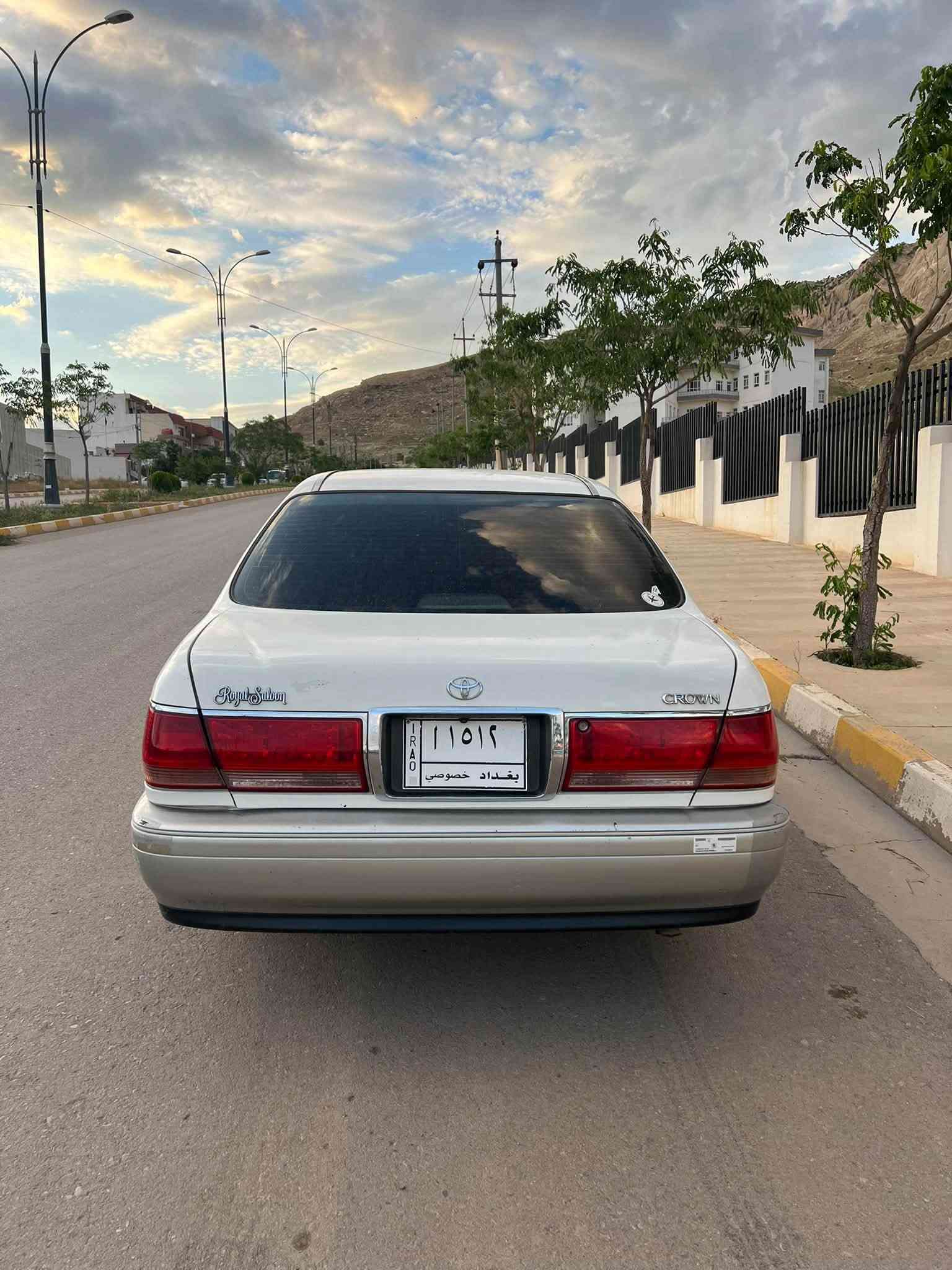 ٢٠٠١ • نظيف • كاميرا