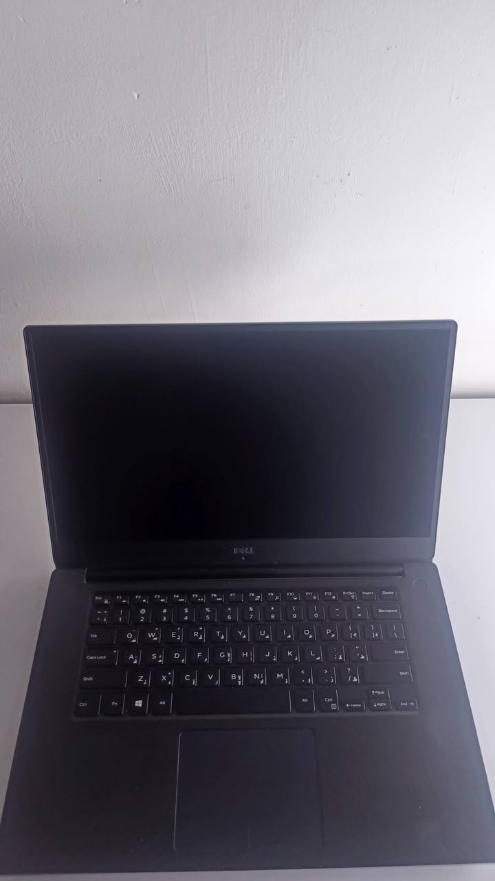 حاسبة Dell precision 5540 للبيع 
‎💻 مواصفات اللابتوب
‎
‎Dell Precision 5540
‎
‎
‎المعالج: Intel Core i7-9850H
‎
‎عدد الأنوية / الخيوط: 6 أنوية / 12 خيطًا
‎
‎
‎كرت الشاشة المنفصل: NVIDIA Quadro T1000
‎
‎ذاكرة كرت الشاشة: 4 GB VRAM
‎
‎كرت الشاشة المدمج: Intel UHD Graphics 630
‎
‎الرام: 32 GB
‎
‎التخزين: 512 GB SSD 

حجم الشاشة :15.6

نضافة فول مستعمله شهرين فقط السعر 750 ألف 
الرقم :***********
