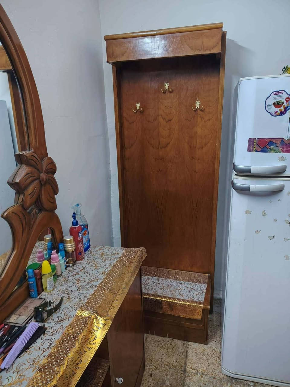 غرفه اخشاب صاج عراقي للبيع السعر 450اتصال***********
