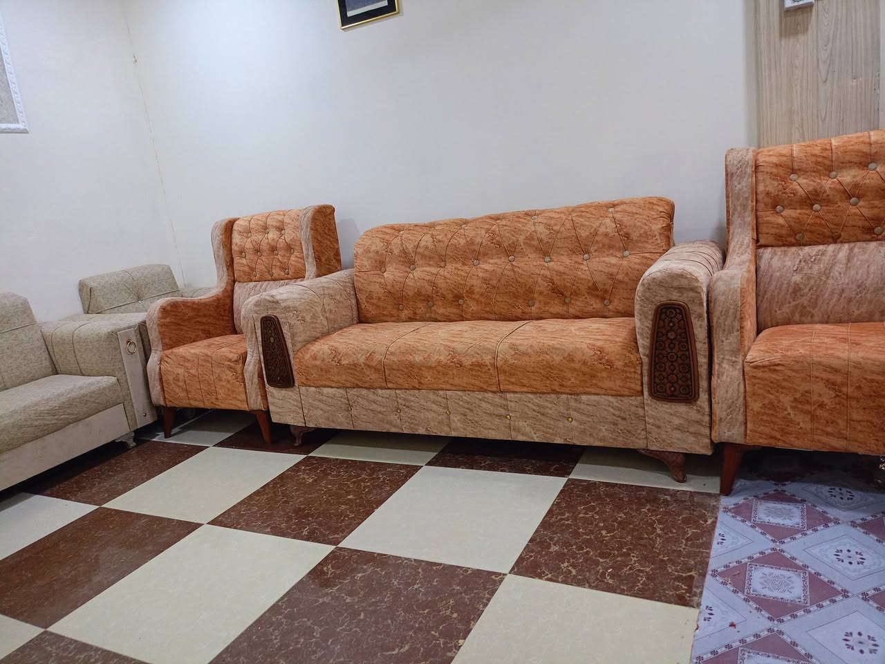 السلام عليكم نص تخم 3 قطع نظيف ومابي اي ضرر 
للتواصل***********
