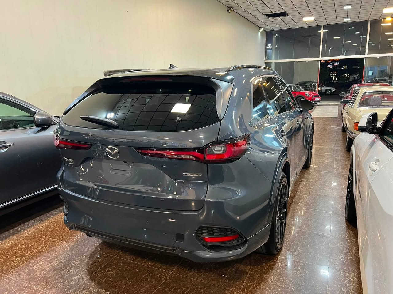 ⁨ MAZDA CX-70

موديل: 2025
وارد: امريكي
رؤيشتن: 15,000كم
نرخ: 18,000$
مؤبايل📞: ***********
***********
ناونيشان:هةولير _معرض هاشم للسيارات 
شةقامي ١٠٠م بةرامبةر دائيرةي گمرگ سيارات

‏HASHM_FOR_CARS___هاشم للسيارات 

موديل: 2025
وارد: امريكي
ماشي: 15,000كم
السعر: 18,000$
تلفون📞: ***********
***********
العنوان:اربيل _معرض هاشم للسيارات 
شارع ١٠٠م مقابل دائرة كمرك سيارات 

‏HASHM_FOR_CARS___هاشم للسيارات⁩
