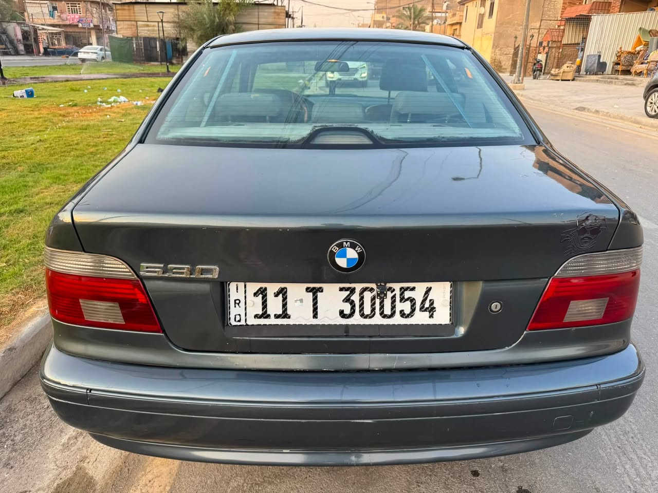 السلام عليكم اخوان BMW صقر موديل 1999
محرك كير تبريد زوج تايرات جدد كامره شاشه 

السياره يحتاجله ترتيبات بسيطه 

السعر 68 ورقه وبيه محال بسيط جدآ

مكاني بغداد الغدير 

رقم ***********
