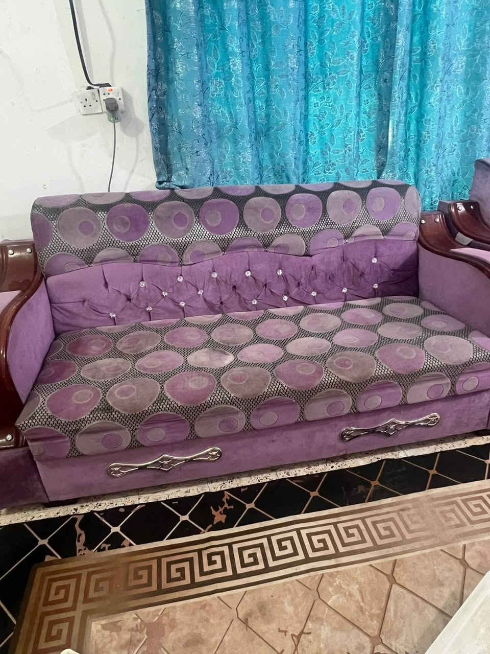 للبيع سعر خاص ***********

