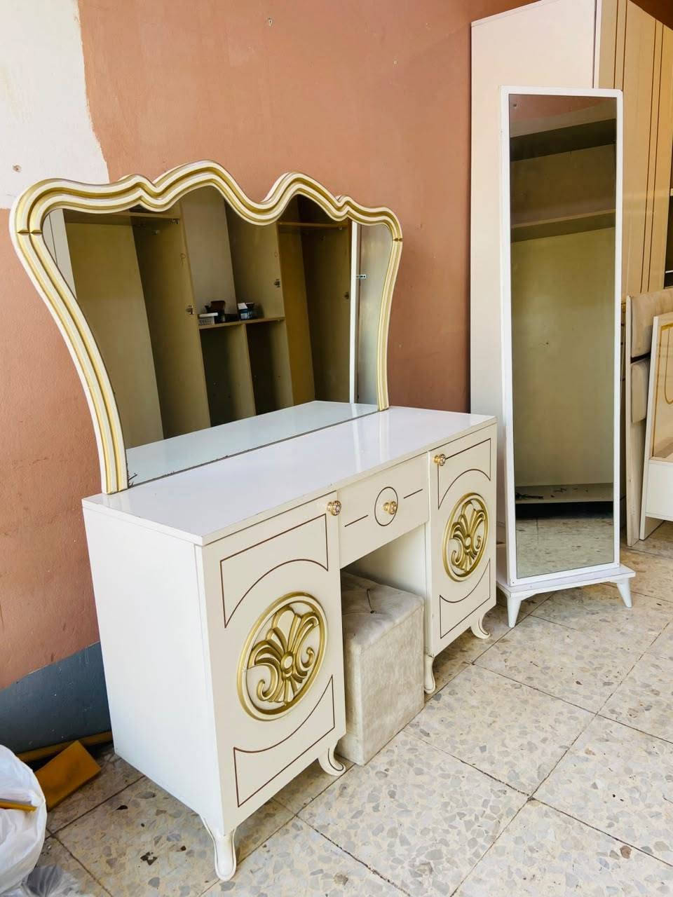 سلام عليكم غرفه نوم 🛏لبيع ٧ قطع غرفه كلش نظيف ومرتب👌🏽 مستخدم سعرها ٤٥٠ الف مع شد وتوصيل داخل الموصل كامل شراي اتصال📞***********واتساب***********

