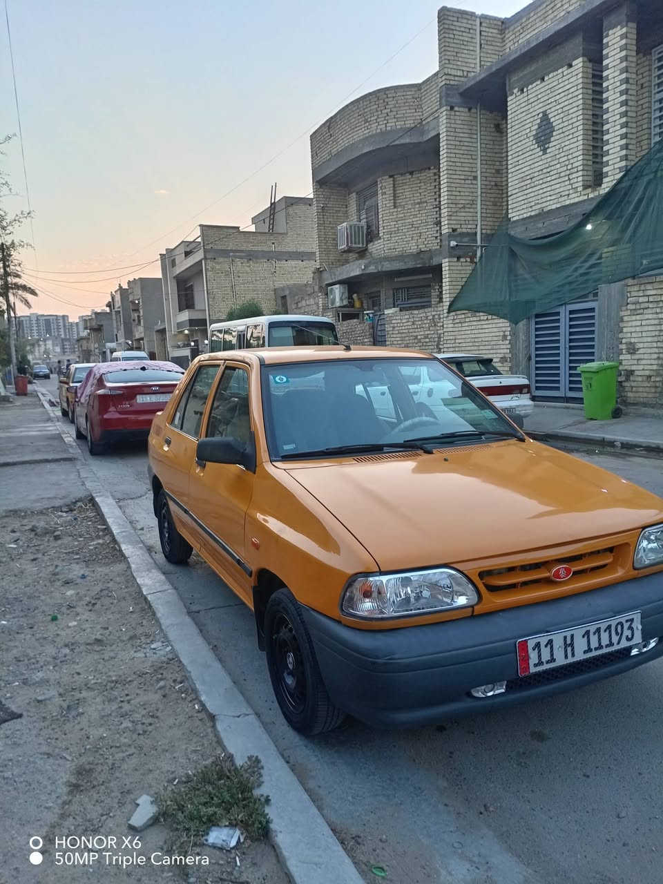 سلام عليكم سايبه ١٨ سياره بدون اي حادث ولا صبغ مكفوله شوصي كير مكينه صدر تخم تاير كله مكفول رقم بغداد انكليزي بسمي سياره بلادي مصفرهه هيه وغرمات سعر ٤٤وبيهه مجال تبريد ثلج مكان بغداد حي الجهاد ***********
