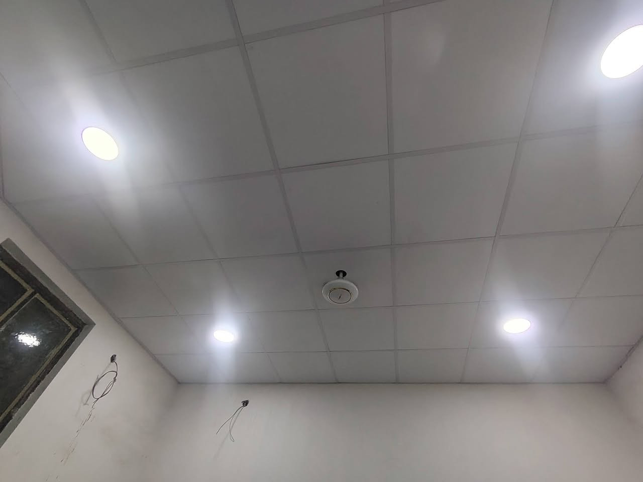 خلفة سقف ثانوي هاذ شغلي سعر المتر (3 الف) شغلي فقط داخل البصرة هاذ رقمي واتساب: ***********
وهاذ اتصال: ***********
بيوت - محلات - شركات انه بالخدمة .
