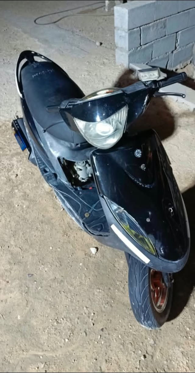 سلام عليكم دراجه ماكس للبيع ما مفتوحه  دراجه حلوه ونضيفه تجي وتشوف بعينك سعره 650وبيه مجال حك الجيه مكاني البصره شط العرب الجزيره رقمي ***********
