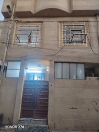 خلف طارق بن زياد • ٤ غرف • ٣ حمامات