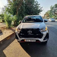 هايلوكس TRD • ٢٠٢٥ • ماشيه ١٨٠٠٠